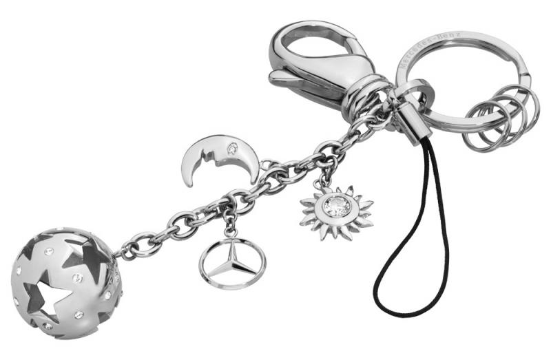 Брелок-подвеска Mercedes-Benz Keyring Barcelona, артикул B66952635Официальная коллекция Mercedes, 2013 год