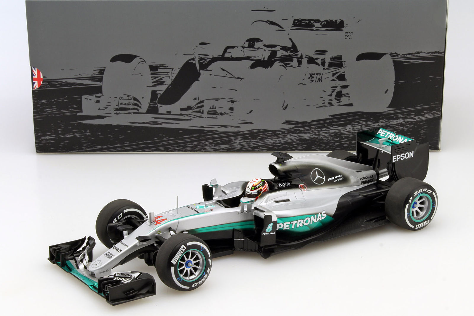 Модель болида Mercedes-AMG Petronas Formula One™ Team W07 (2016), Lewis  Hamilton, 1:18 ScaleМодель болида Mercedes-AMG Petronas Formula One™ Team  W07 (2016), Lewis Hamilton, 1:18 Scale